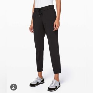 Lululemon On The Fly Pant 7/8 stetch black